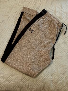 Under Armour Men’s Heather Gray Jogger Pants, Size XXL